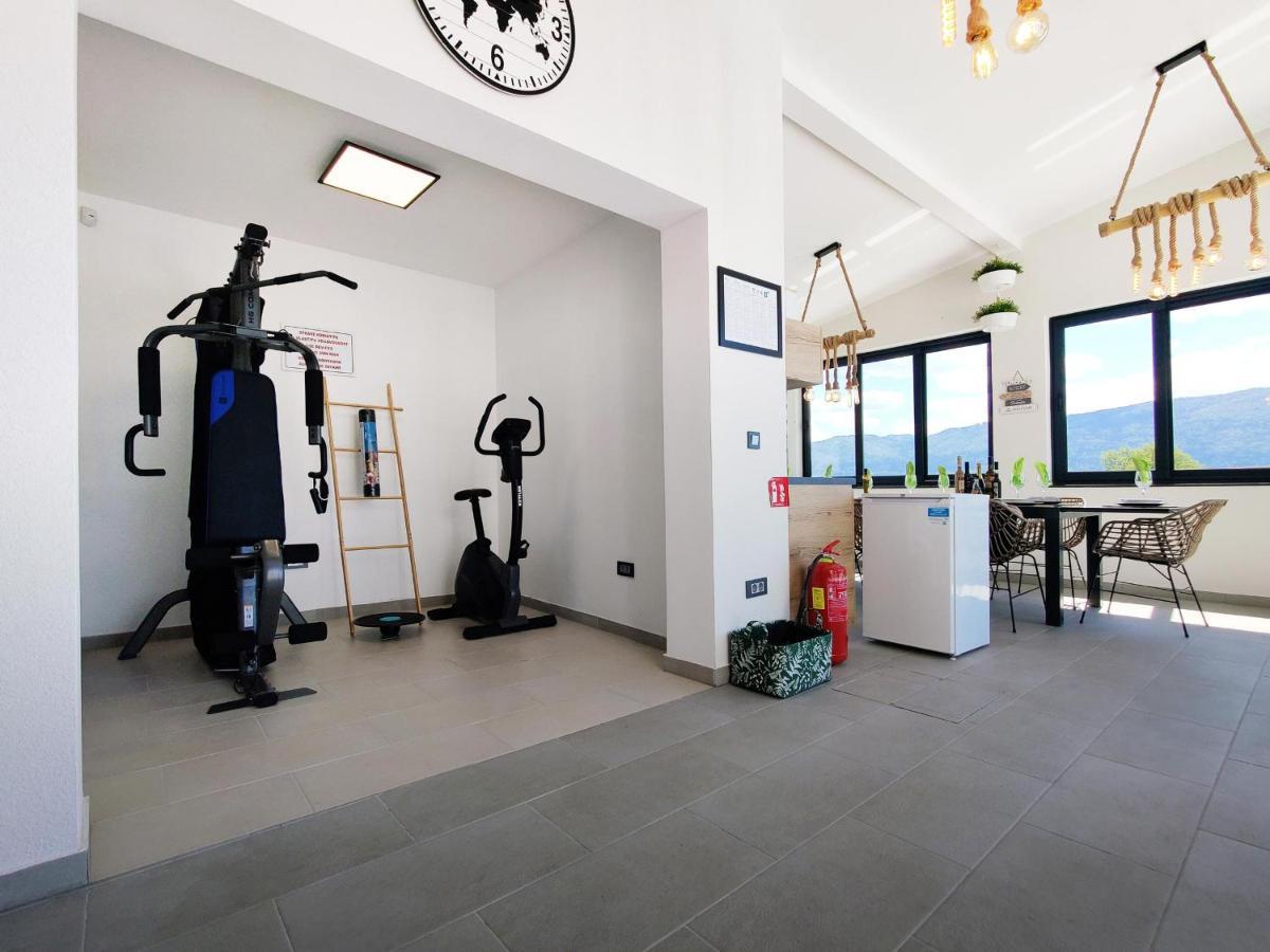 Villa Biser Gacke Sinac Екстериор снимка