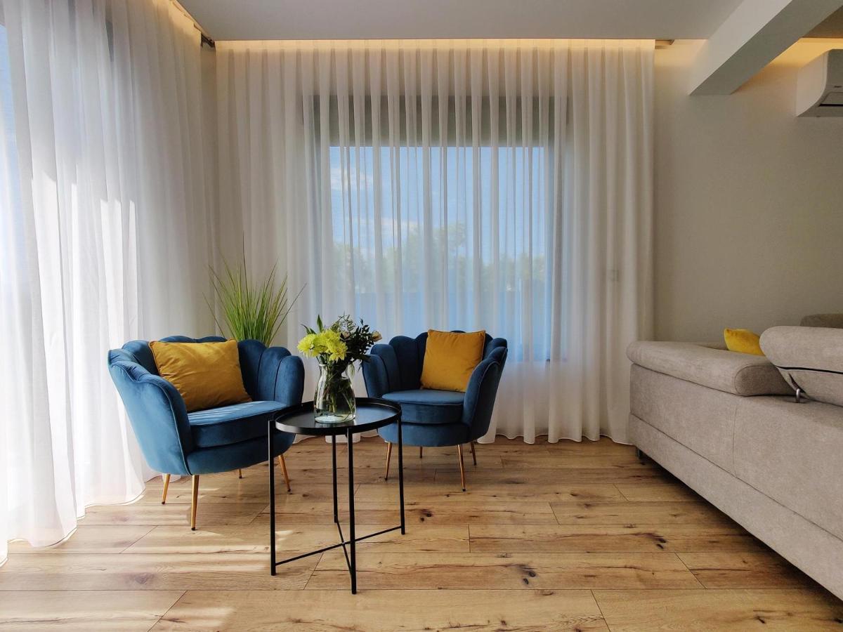 Villa Biser Gacke Sinac Екстериор снимка
