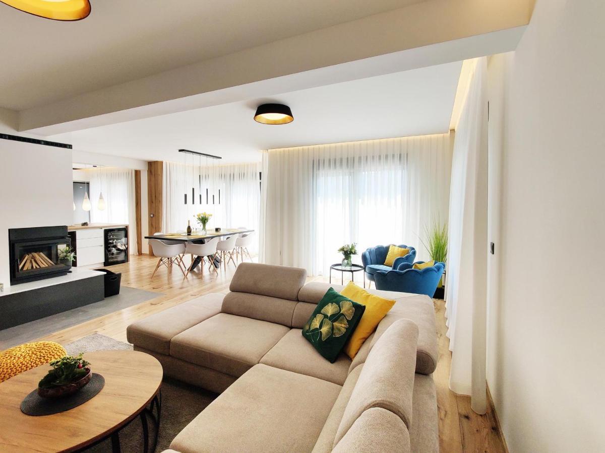 Villa Biser Gacke Sinac Екстериор снимка
