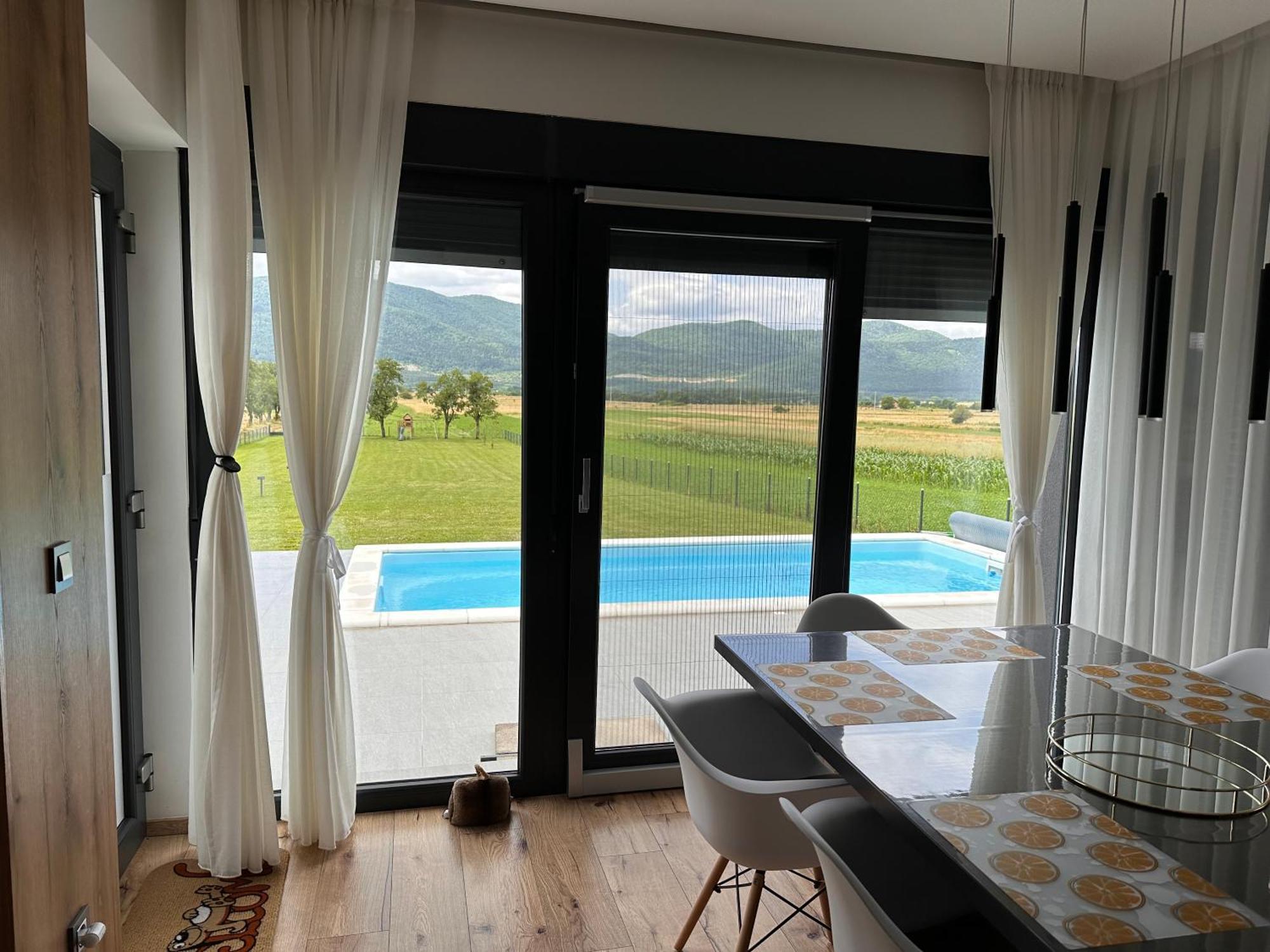 Villa Biser Gacke Sinac Екстериор снимка